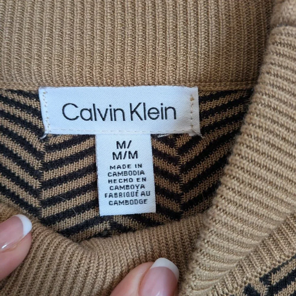 Sweater - Picture 6 of 6